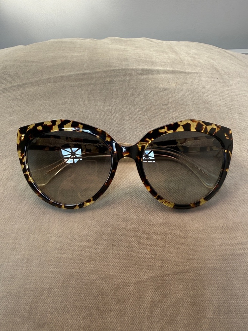 Balenciaga Tortoiseshell Cat-Eye Sunglasses - Brown/Black